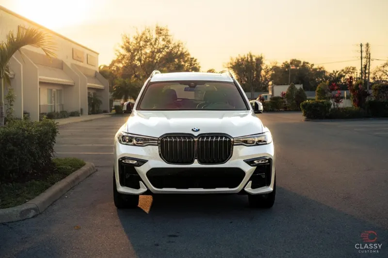 Front view of a white BMW X7